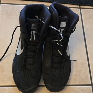 Nike Black and White Men's Wrestling Athletic Shoes